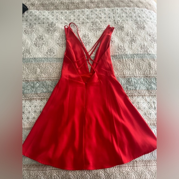 Sammie deep V skater dress in red - Picture 3 of 4